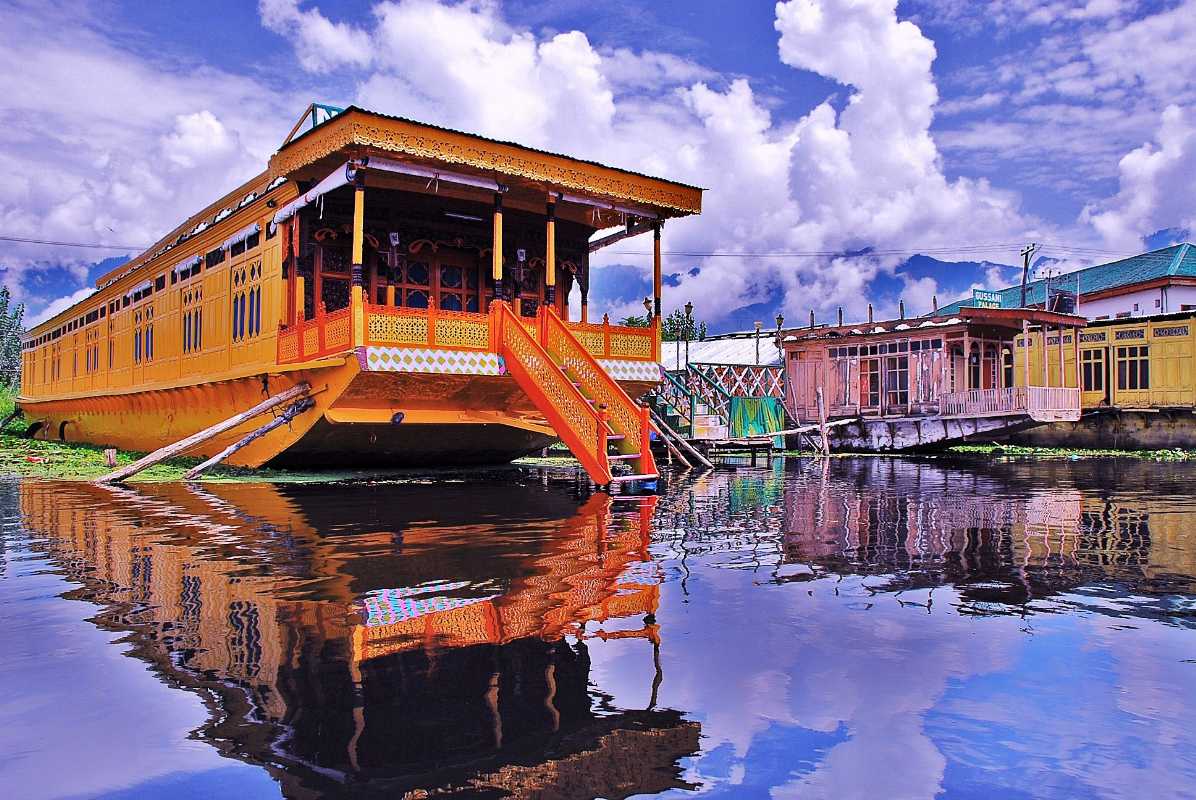 srinagar tourist places list