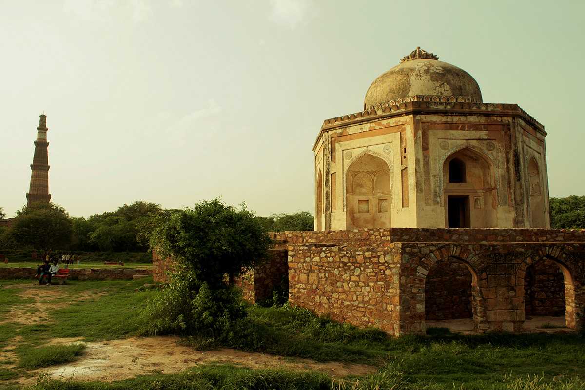 Architecture of Mehrauli Archeological Park