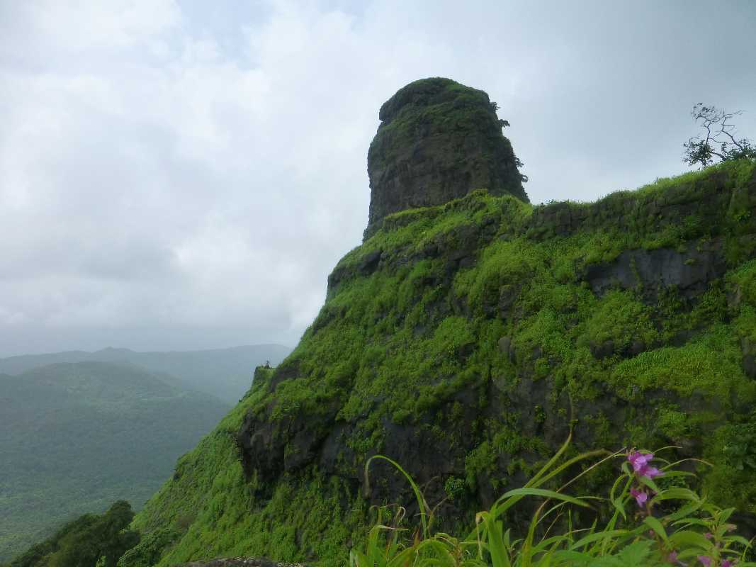 karnala fort trek difficulty level