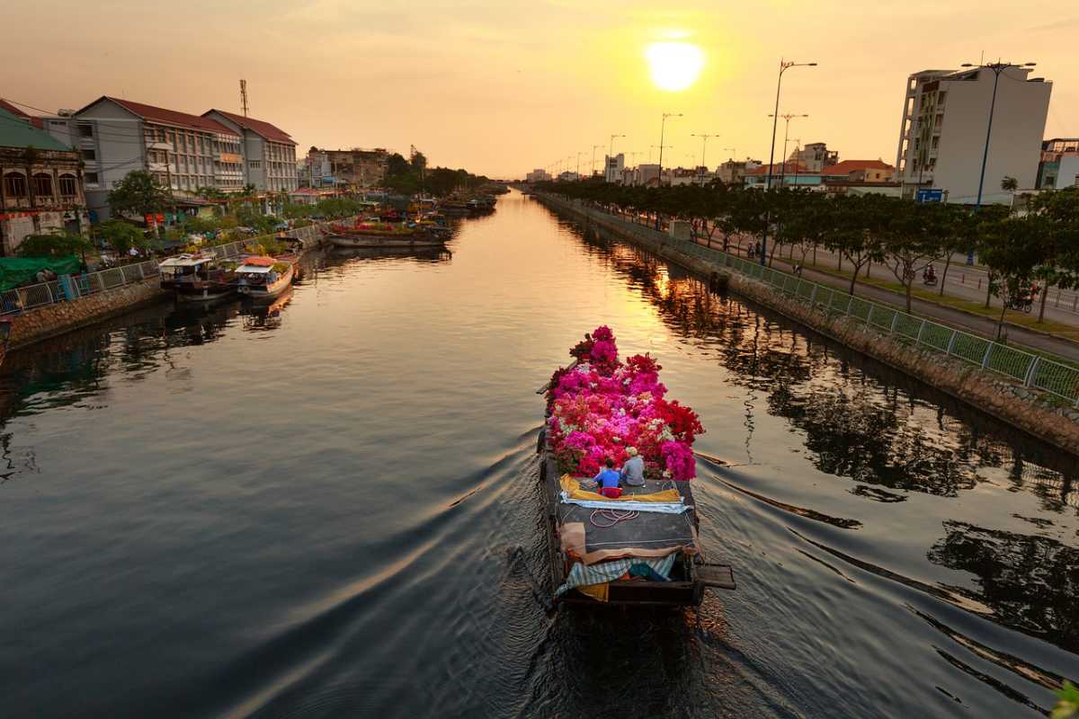vietnam tour packages 2024