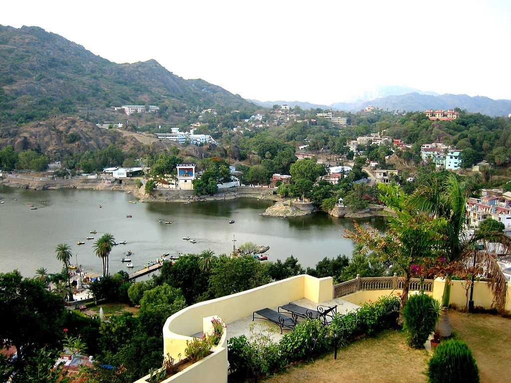 tourist places near udaipur within 150 km