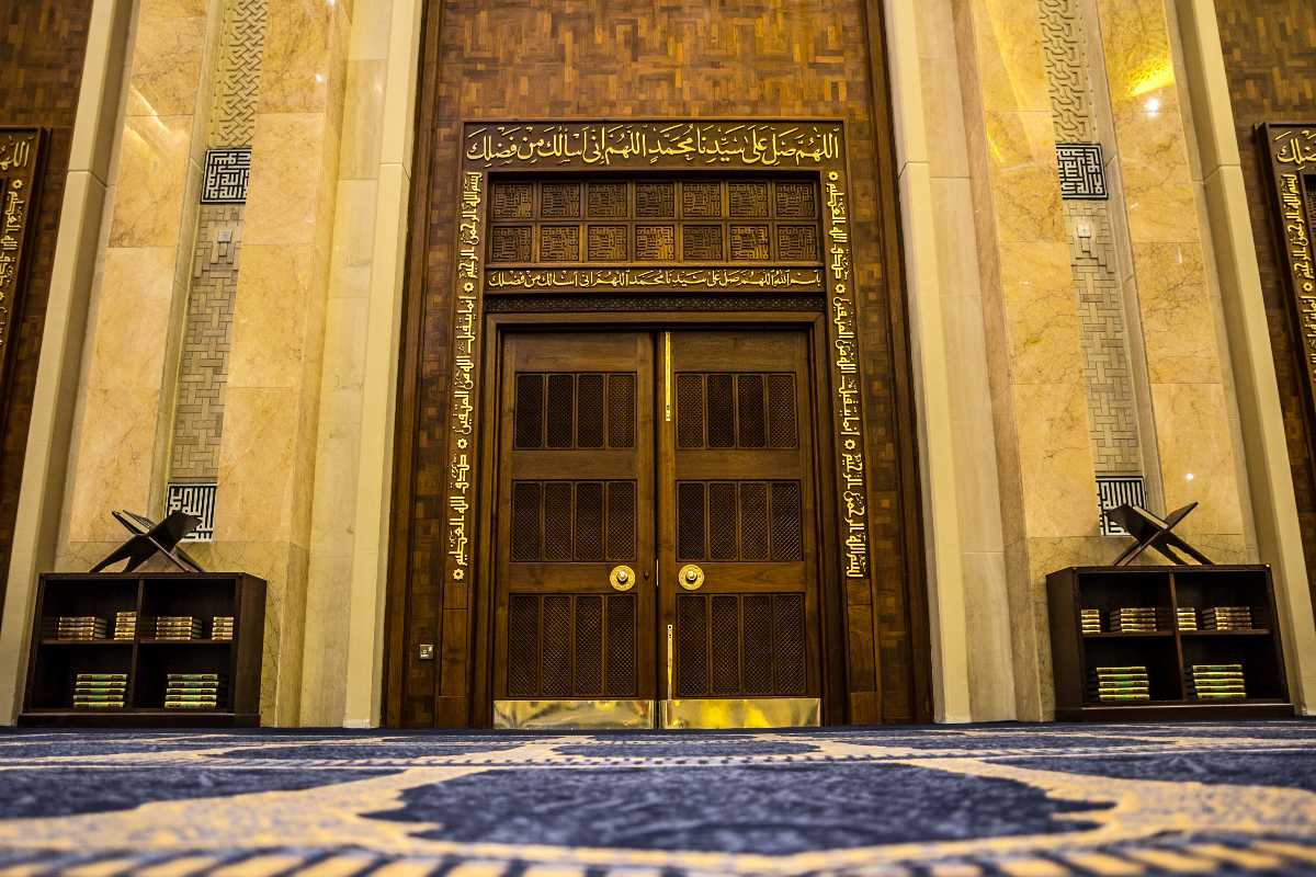 أحد مساجد الكويت الرائعة تحفة معمارية