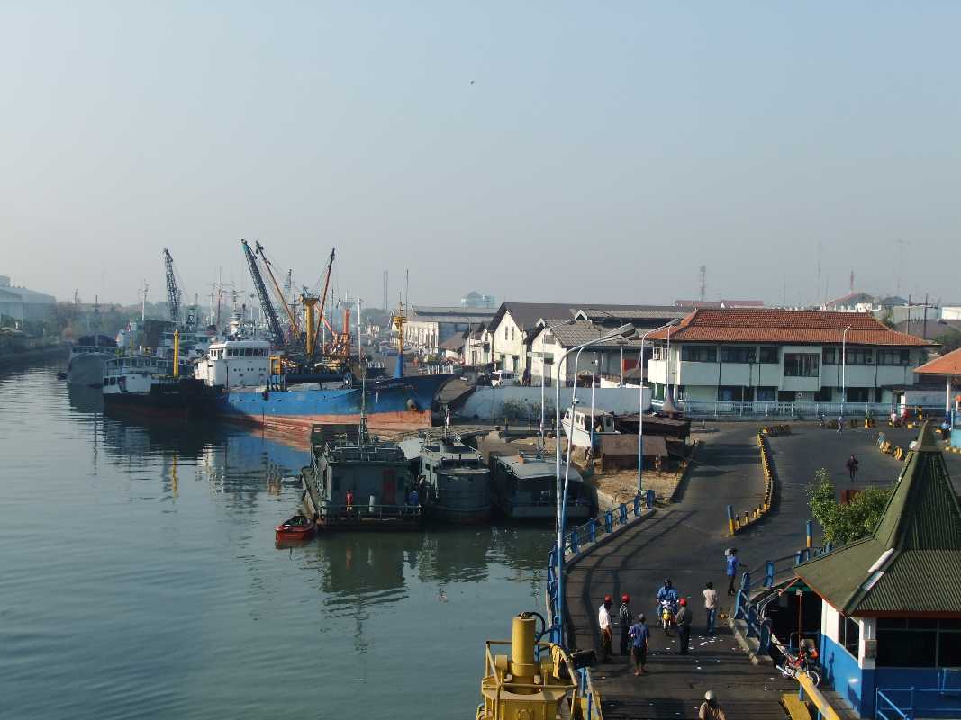Surabaya Tourism > Travel Guide, Attractions, Tours & Packages