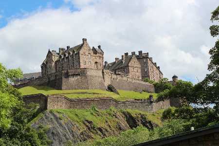 Best Time To Visit Edinburgh > Weather, Temperature & Season
